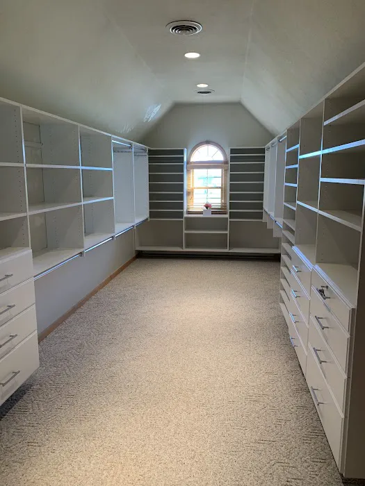 Custom Closets & Handyman Service Picture 1
