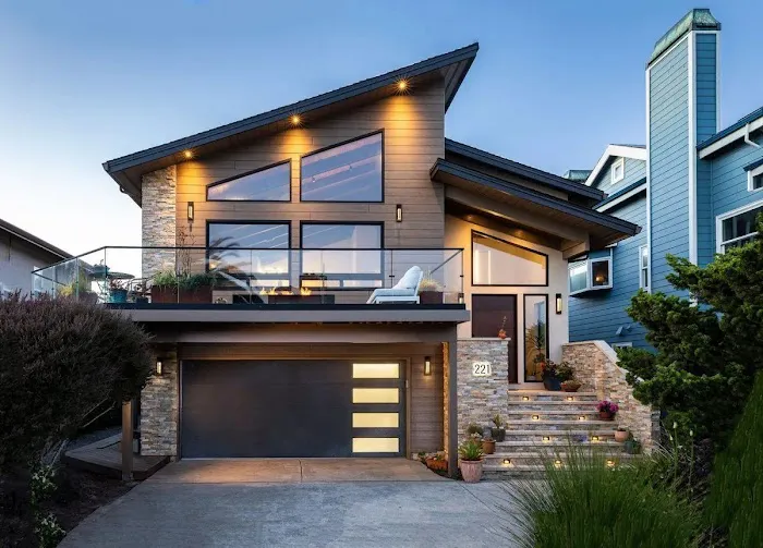 Front Street Builders Picture 7
