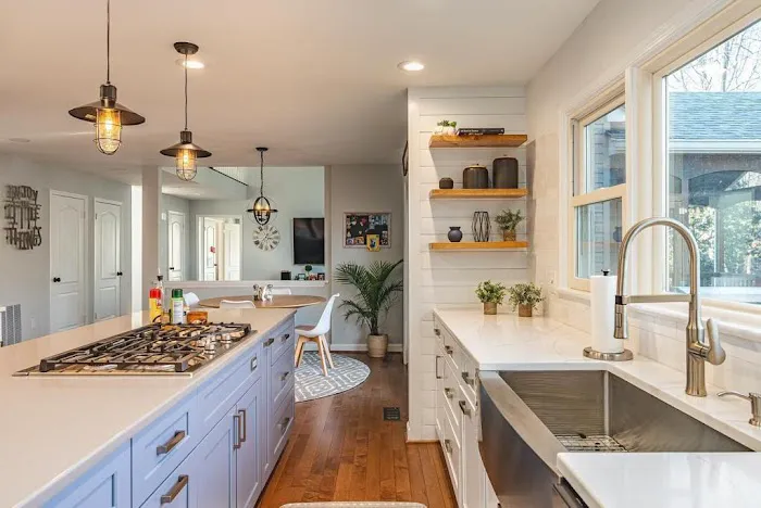 AM General Contractor Picture 5