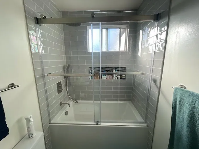 AM General Contractor Picture 4