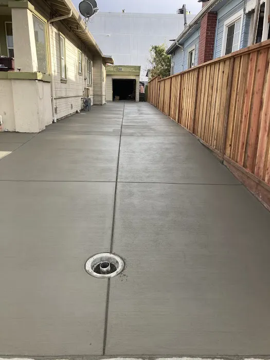AM General Contractor Picture 6