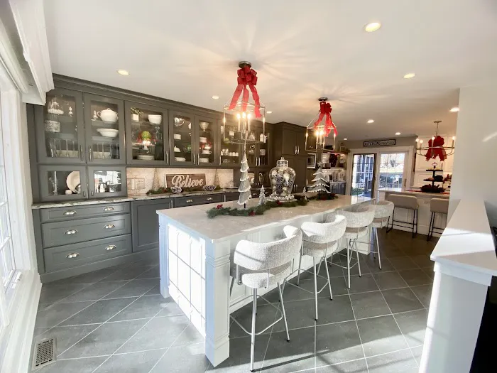 Top-Shelf Cabinets, Inc. Picture 5
