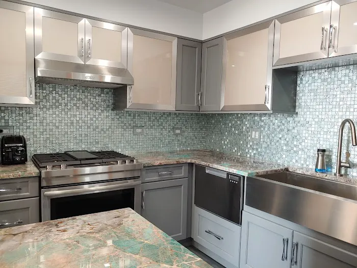 Greater Chicago Kitchen + Bath Picture 3