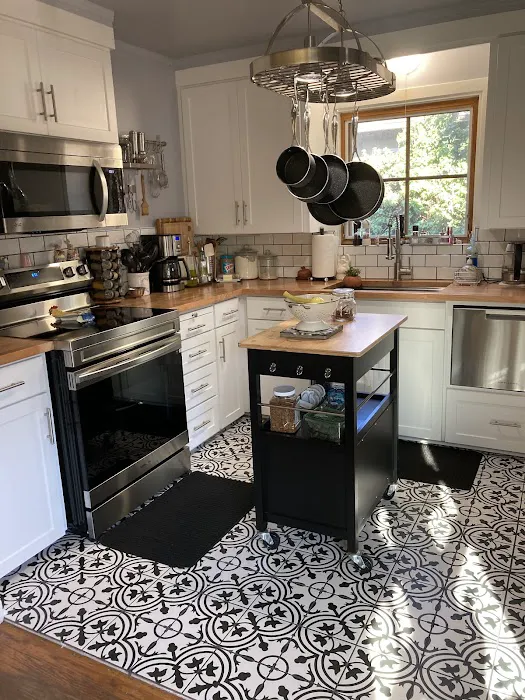 Kitchen Mart Picture 5