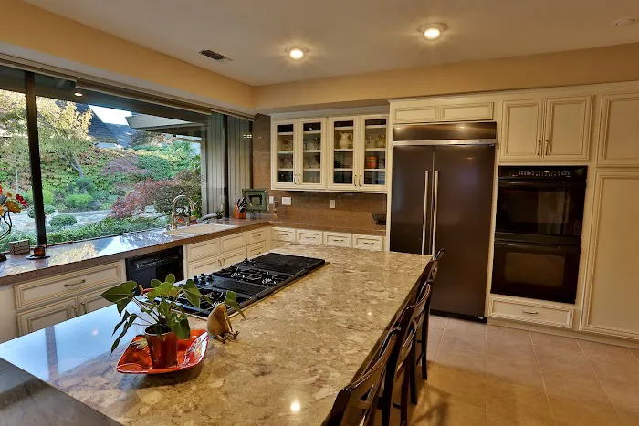 Kitchen Mart Picture 6