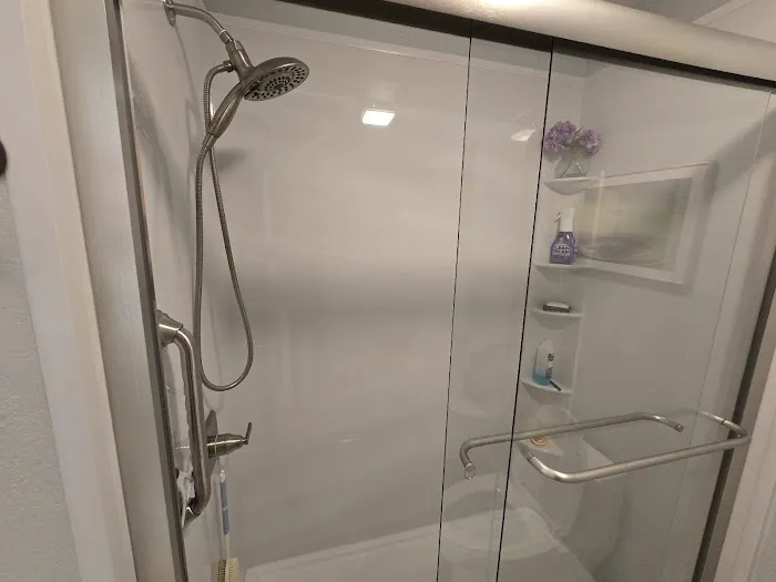 Bath Fitter Picture 7