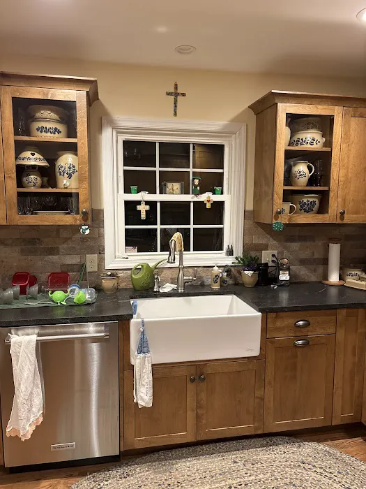 Rae Design Group CABINETRY & INTERIORS Picture 8