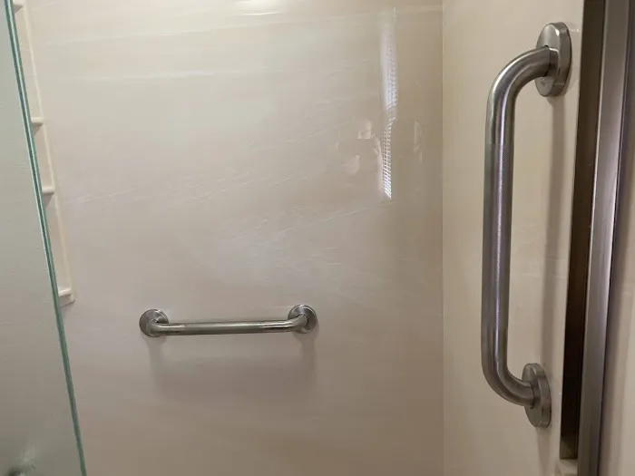 Bath Fitter Northwest Jersey Picture 4