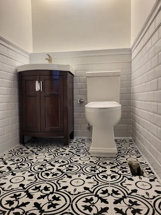 GRACIANO'S CUSTOM REMODELING Picture 7