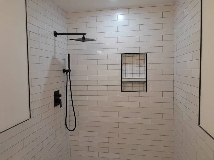 Midwest Bath and Shower Picture 3