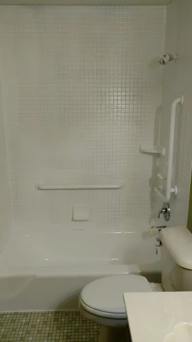 The Tub Guys Picture 9