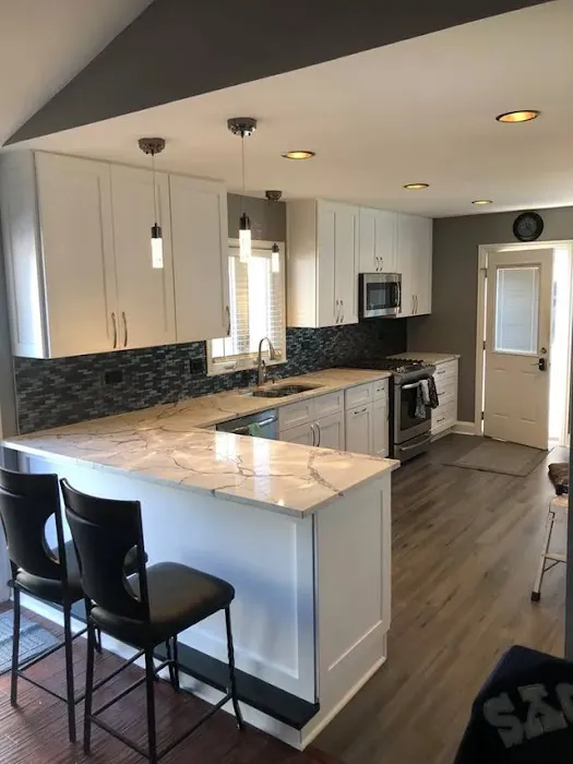 Stone Cabinet Works | TOP Kitchen, Bathroom Design Studio in Illinois Picture 4