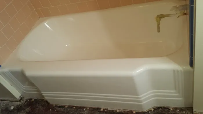 Todd's Porcelain & Fiberglass Repair Picture 1