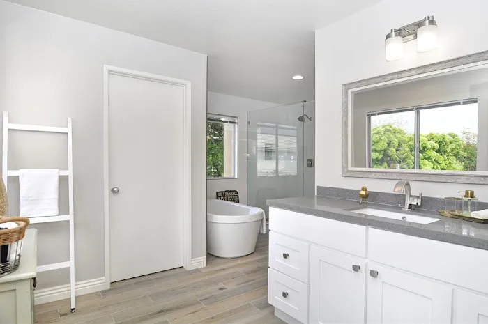 Home Time Bathroom Remodel Picture 3