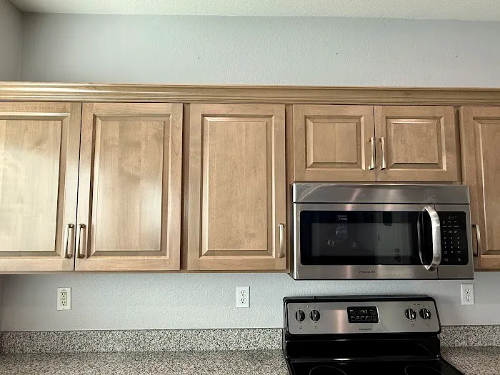 Re-New Cabinets, LLC Picture 7