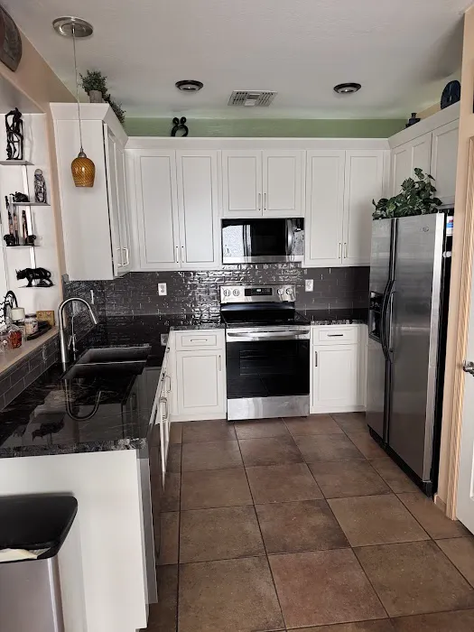 Re-New Cabinets, LLC Picture 9