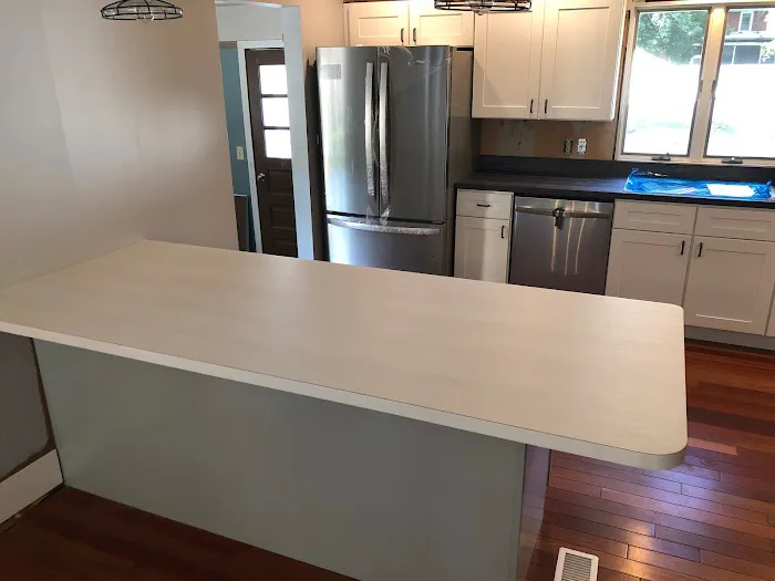 Hester Cabinets Picture 7