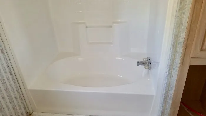 Classic Tubs Refinishing Picture 1