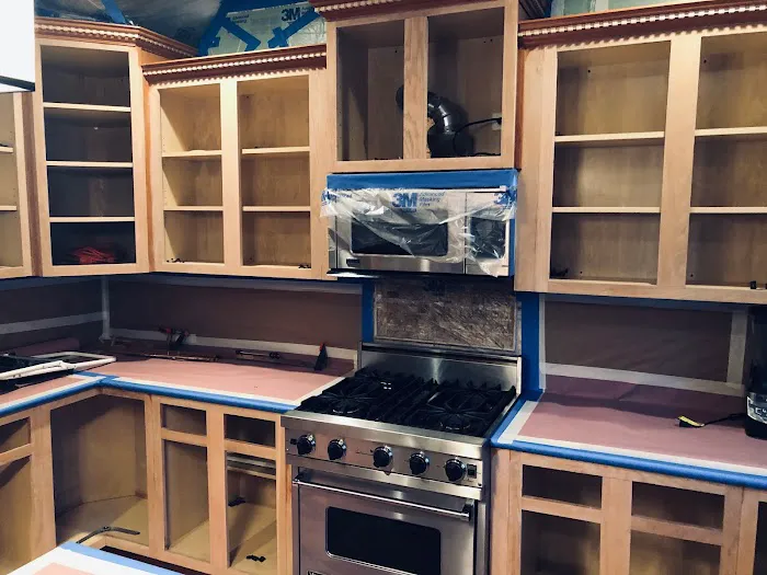 Daniels Cabinet Refinishing LLC Picture 3