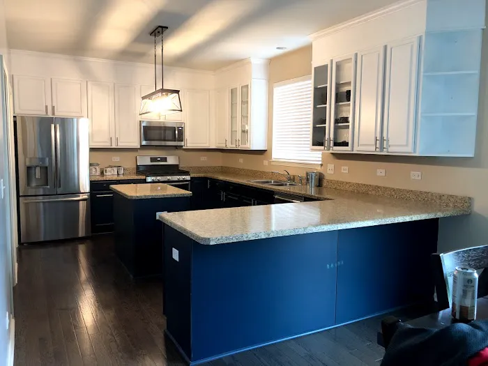 Daniels Cabinet Refinishing LLC Picture 1