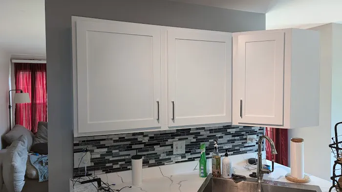 Daniels Cabinet Refinishing LLC Picture 5