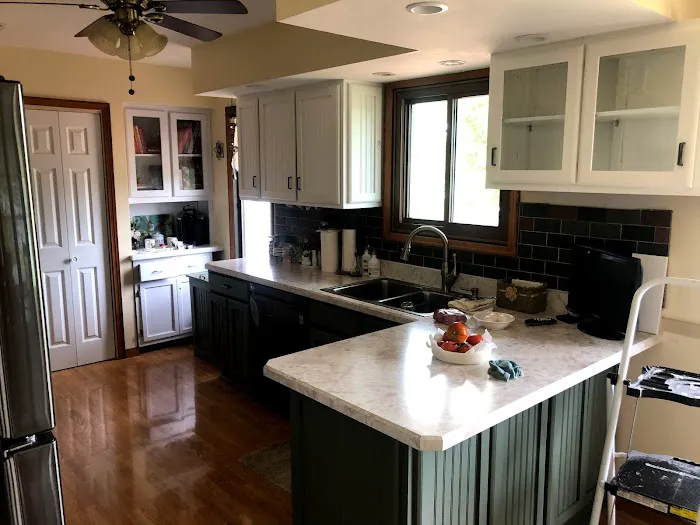Daniels Cabinet Refinishing LLC Picture 10