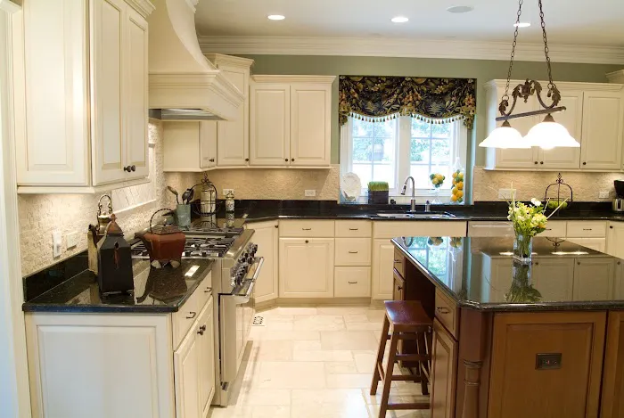 Colonial Kitchen & Bath Cabinetry, Inc Picture 9