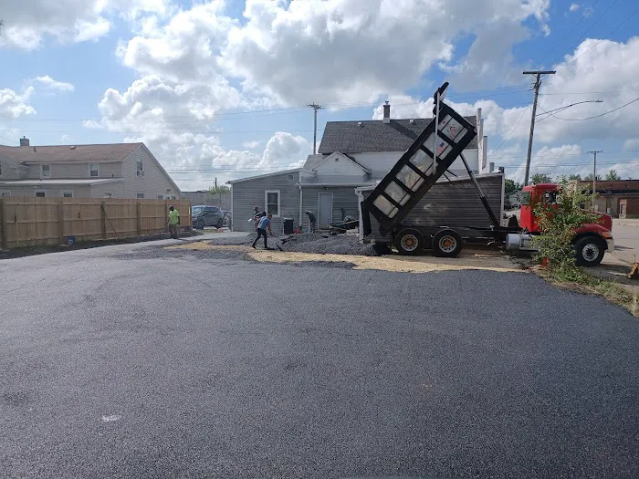 631 CONSTRUCTION LLC Picture 5