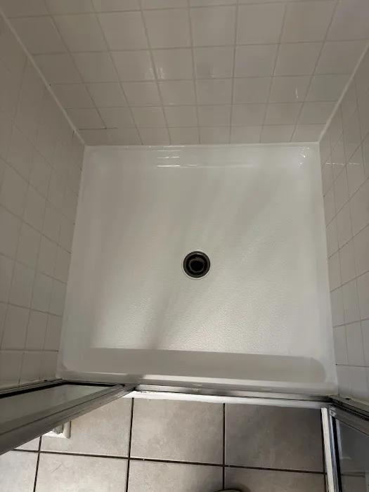 Oasis Tub & Tile Reglazing Picture 5