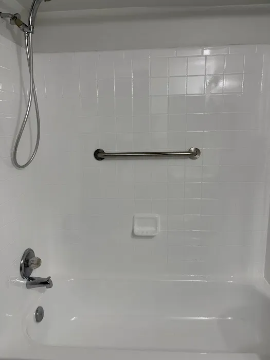 Oasis Tub & Tile Reglazing Picture 8