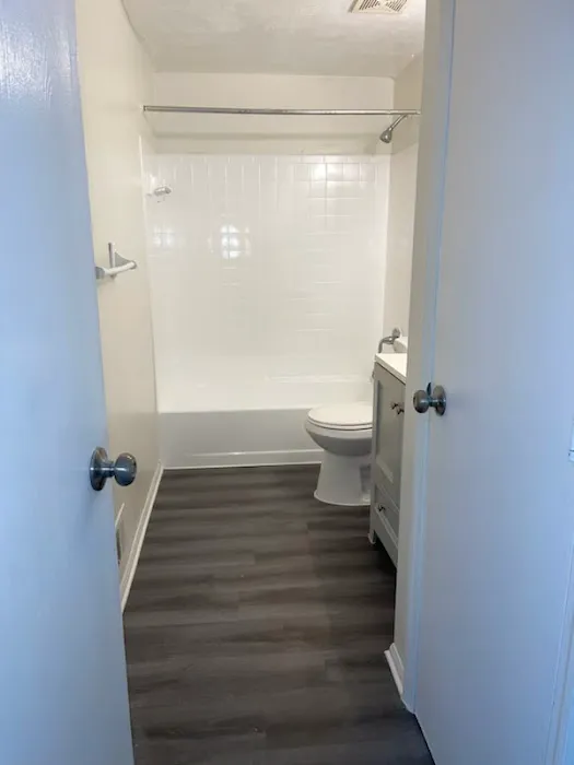 Xpedition refinishing inc Picture 9