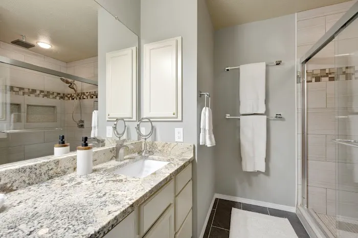 PST Bathroom Remodeling & Remodeling Company Picture 3