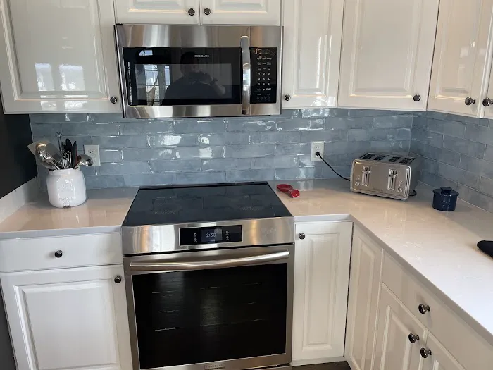 Kreative Kitchen Design and Build Picture 3
