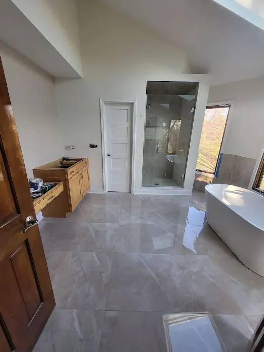 Luis Bathroom & Remodeling Picture 7