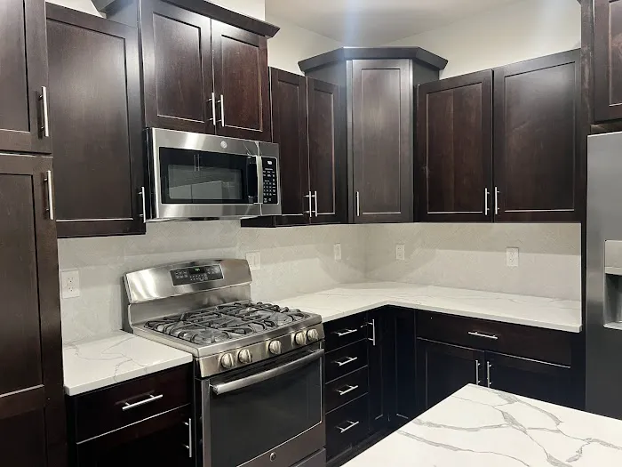 Elegant Kitchen and Bath Picture 1