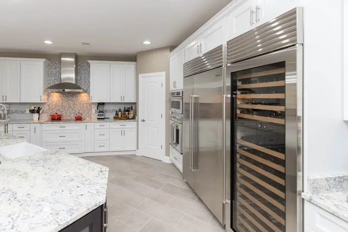 Elegant Kitchen and Bath Picture 4