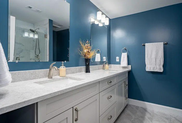 Elegant Kitchen and Bath Picture 6