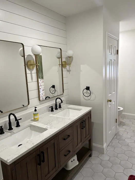 DayBrook Kitchen & Baths Picture 9