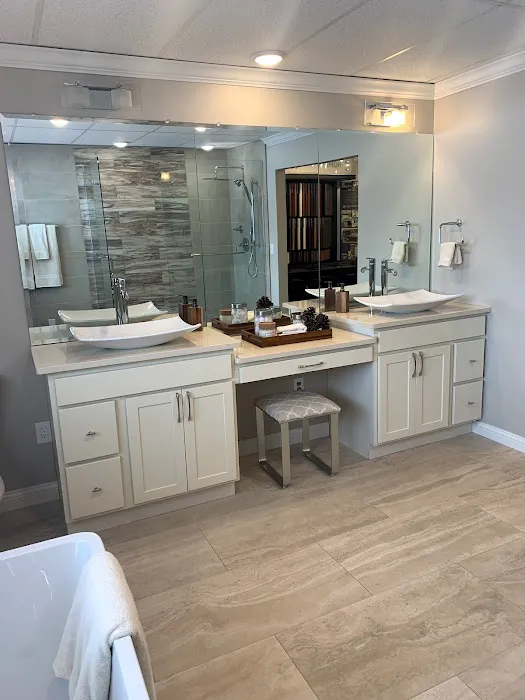 Home & LifeStyle Center Picture 7