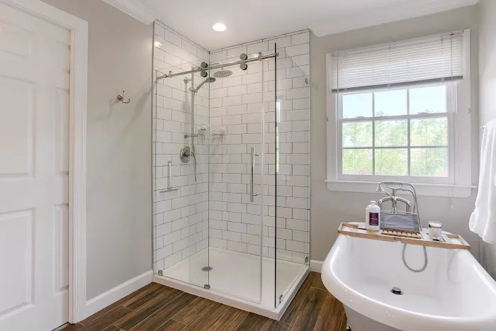 Kitchen and Bath Builders Picture 3