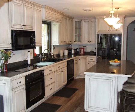 Crown Custom Cabinetry Inc