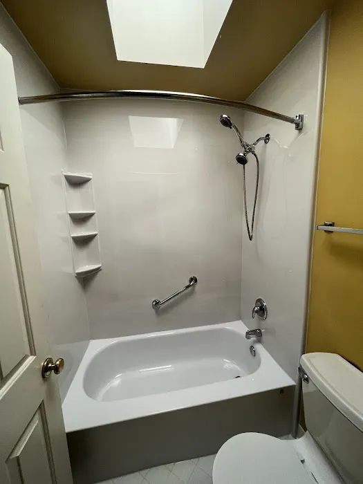 Bath Fitter Picture 8