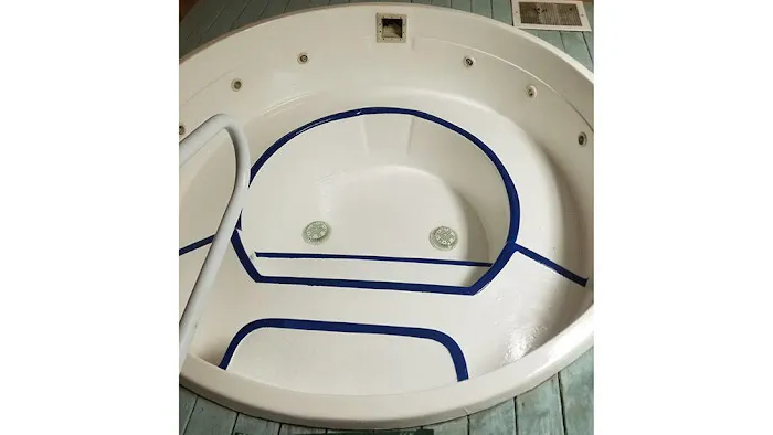 Affordable Bathtub Repair Picture 1