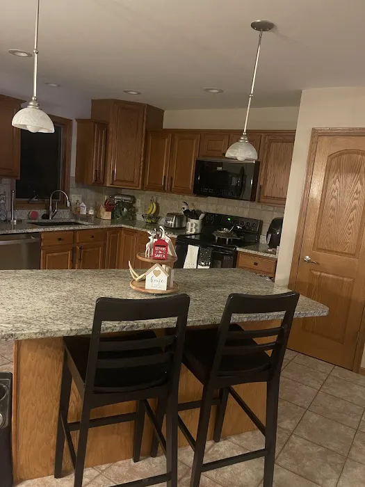 Luther Falls Kitchen & Bath Picture 1