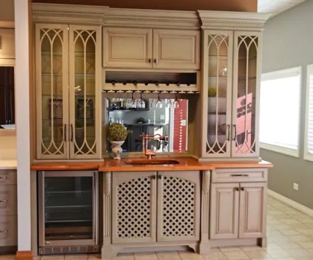 Creative Kitchens & Baths