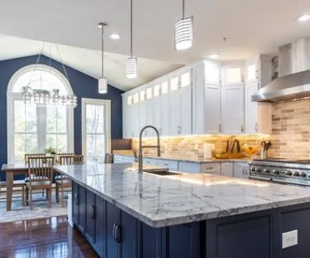 Luxurious Construction LLC