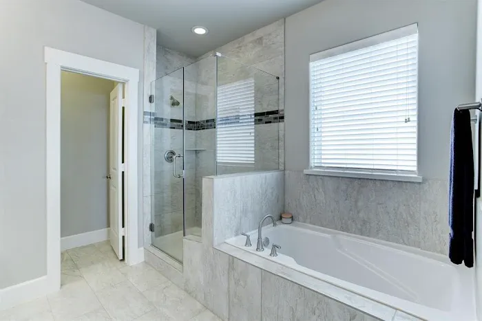 Remodel Houston LLC - Kitchen and Bathroom Renovation - Remodelling Contractors, Home Painting, Countertops Picture 7