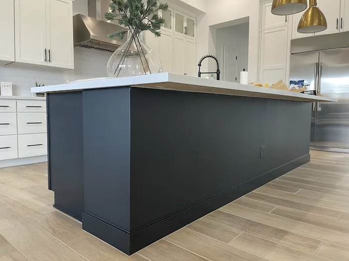 Remodel Houston LLC - Kitchen and Bathroom Renovation - Remodelling Contractors, Home Painting, Countertops Picture 6
