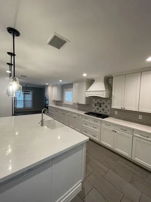 Remodel Houston LLC - Kitchen and Bathroom Renovation - Remodelling Contractors, Home Painting, Countertops Picture 3