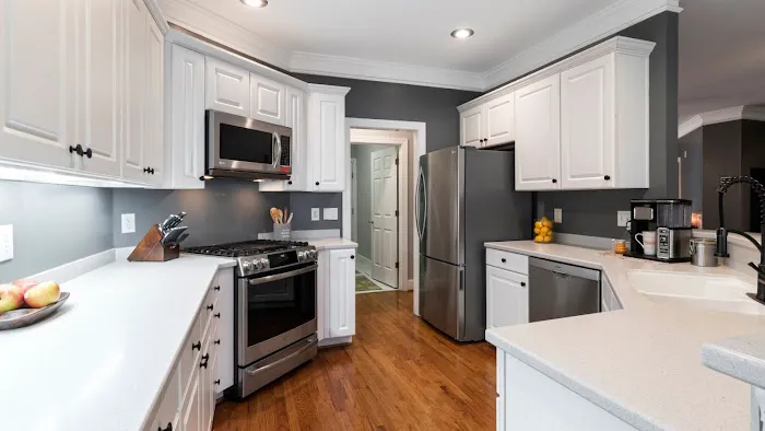 USA Cabinet Store - Kitchen & Bath Picture 3